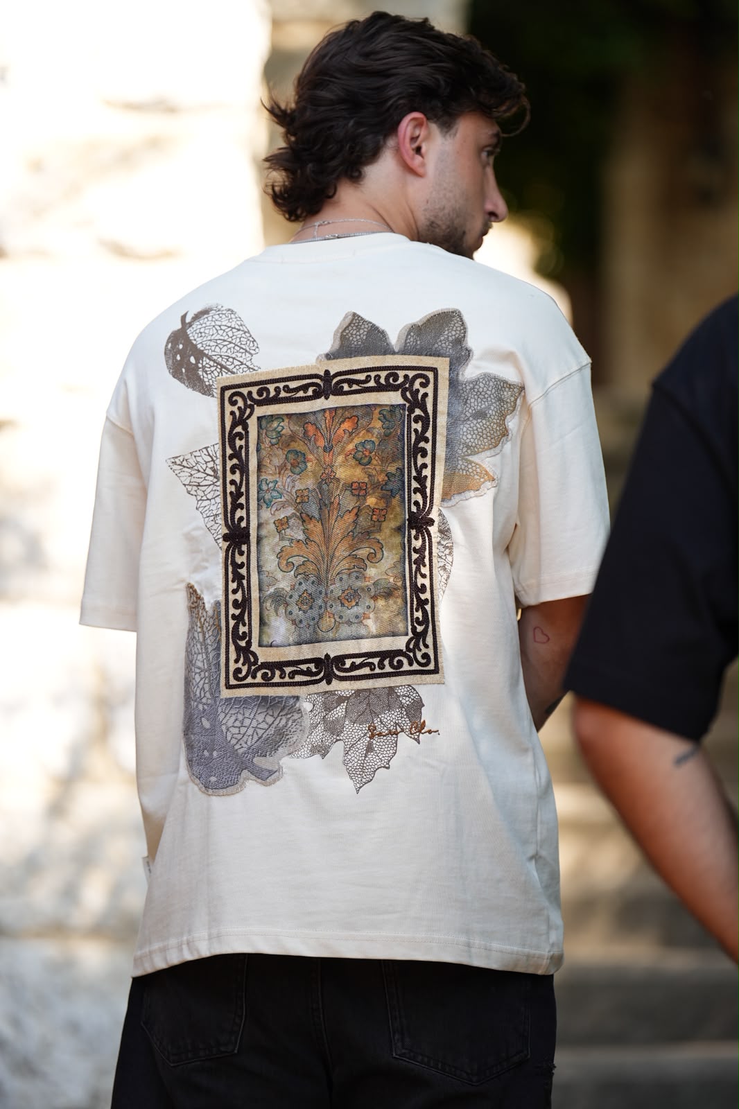 Framed heritage tshirt AST011